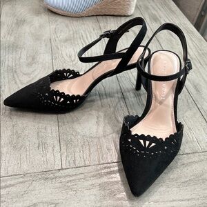 Kelly & Katie Black Scalloped Heels